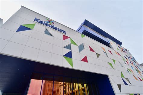 Kaleideum exterior and kaleidoscope-inspired design