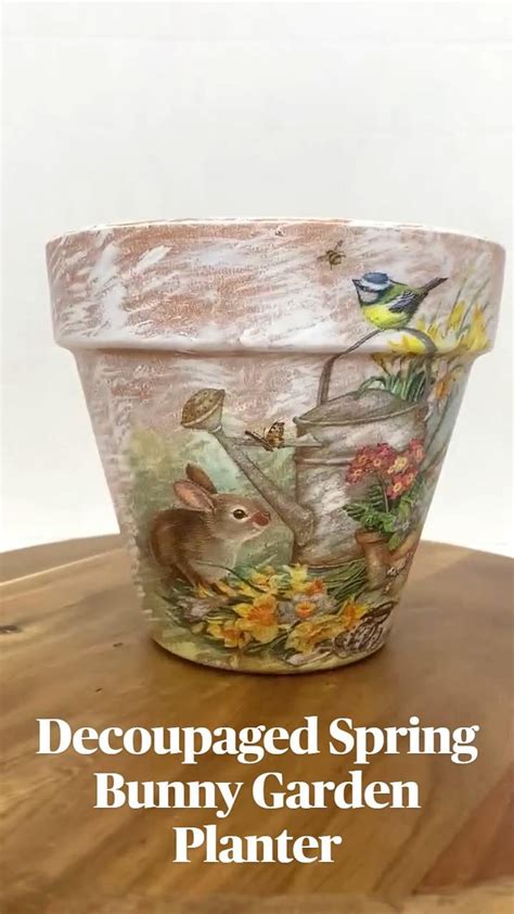 Easter flower pot inspiration and decoupage steps